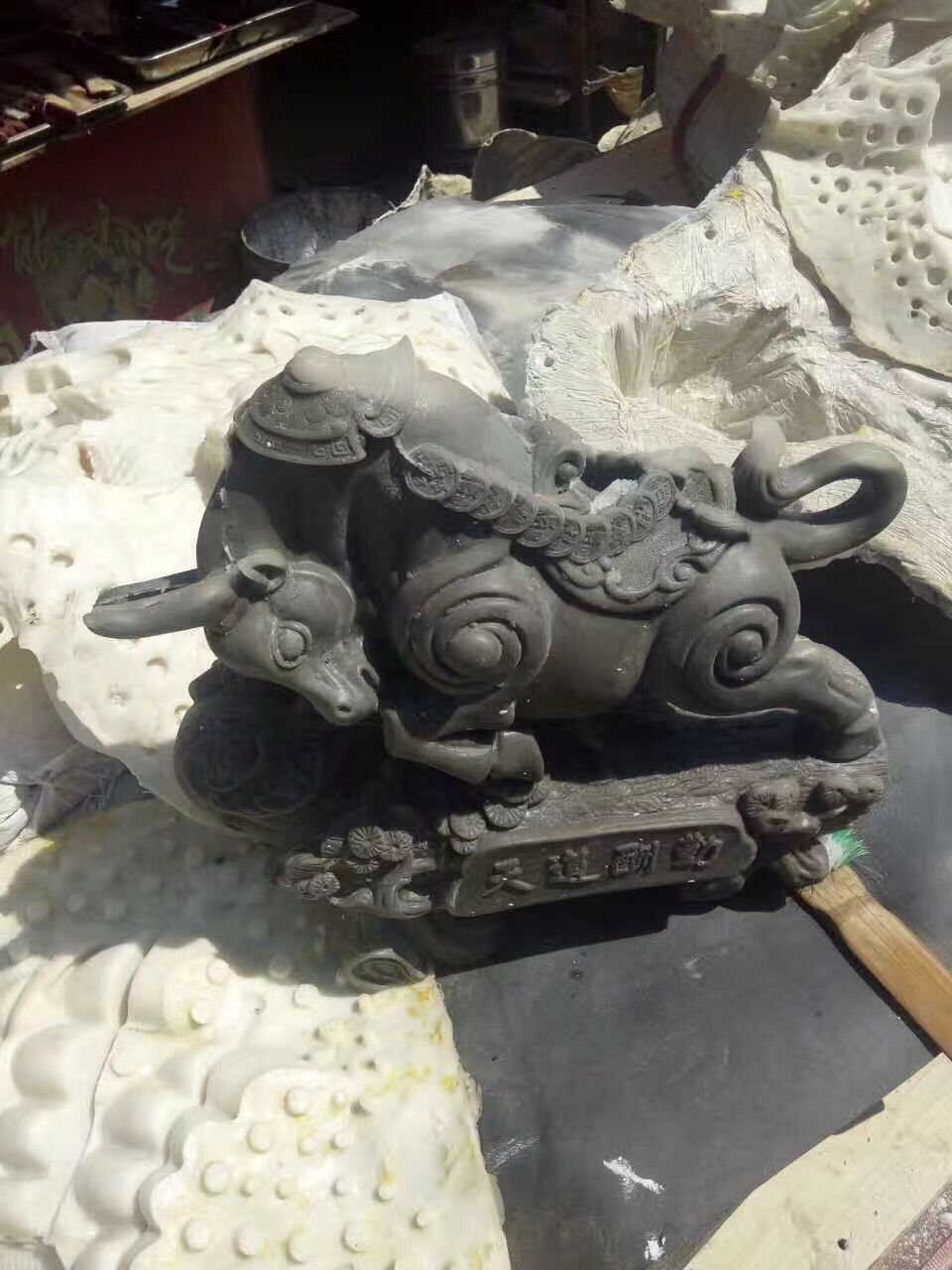 如何使用工業級模具硅膠制作模具？